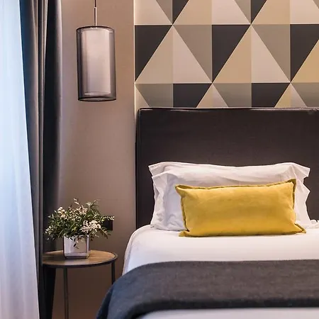 Up Hotel Vic