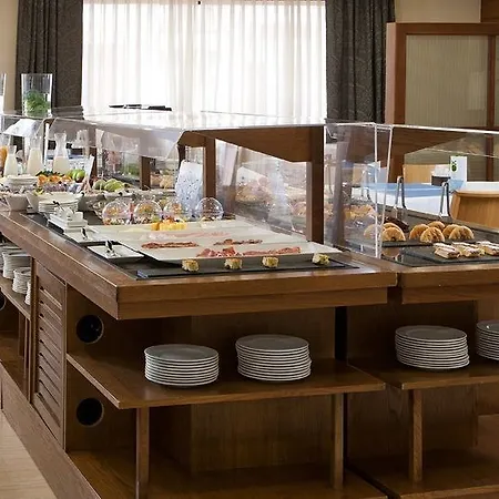 Up Hotel 4*
